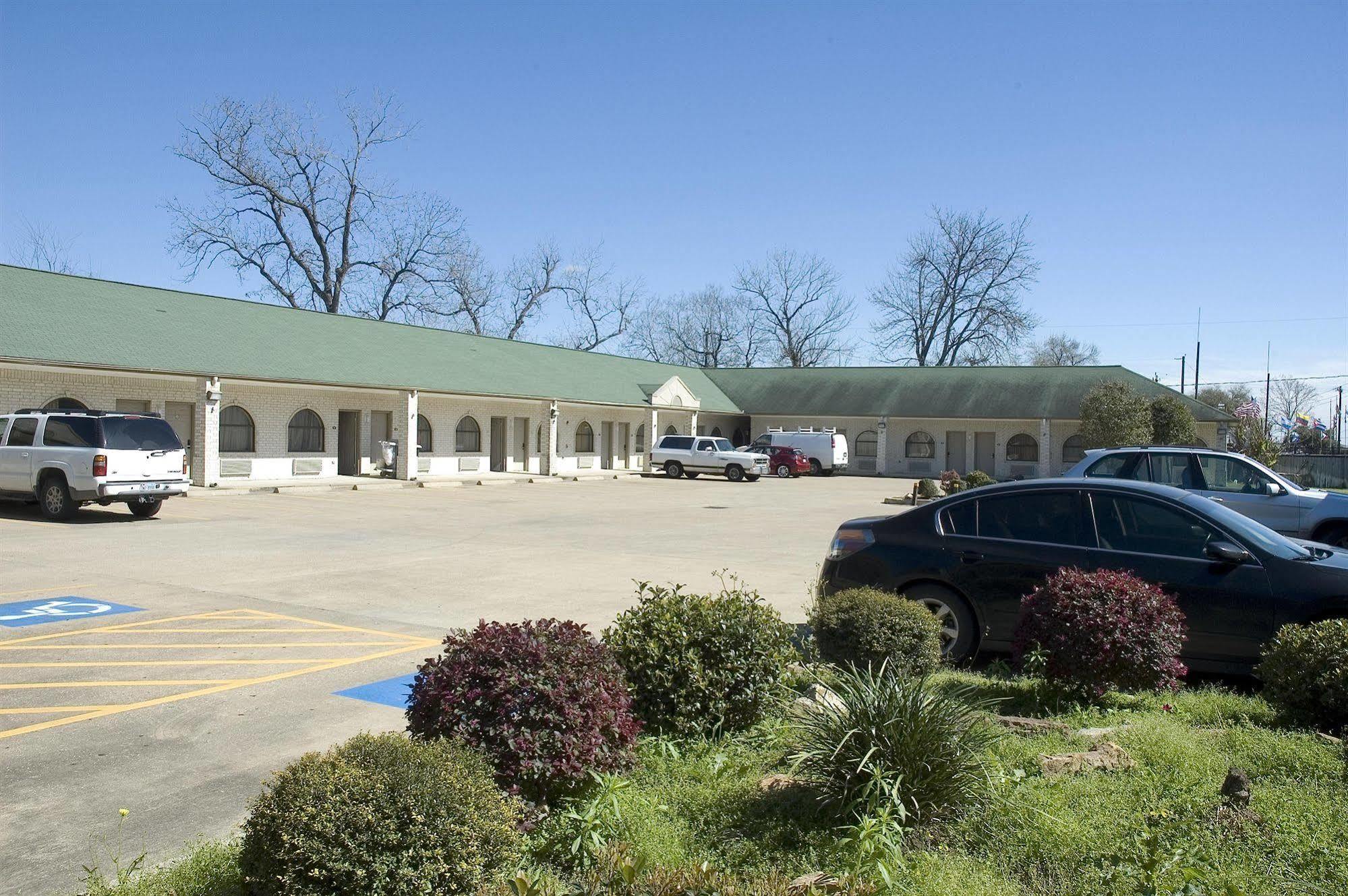 Budget Host Hempstead Inn Brookhollow/Energy Corridor Houston Extérieur photo