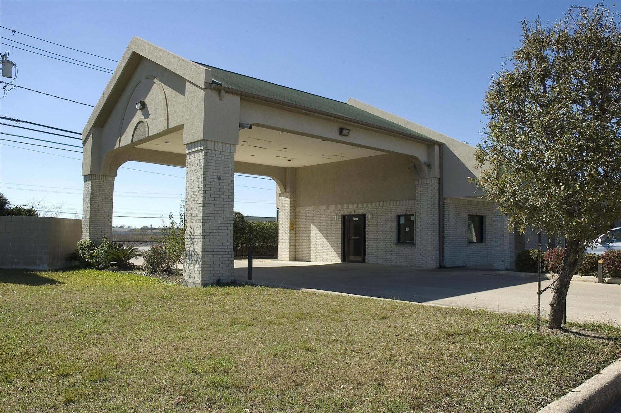 Budget Host Hempstead Inn Brookhollow/Energy Corridor Houston Extérieur photo